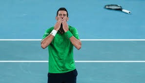 世体预测曼城vs皇马首发：哈兰德PK姆巴佩，巴尔韦德任右后卫